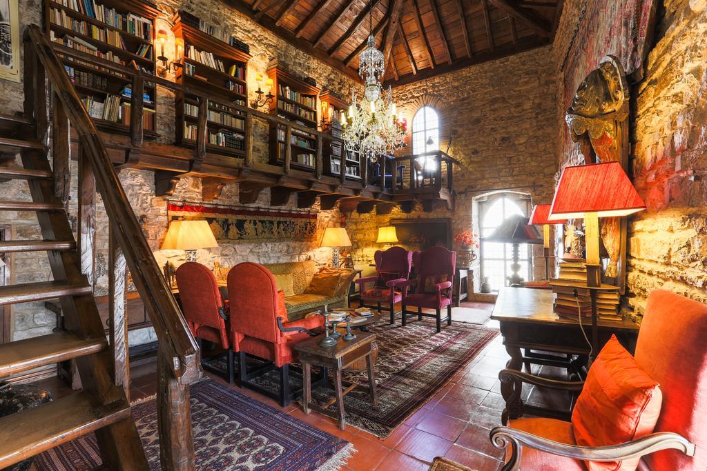 Torre De Maneys Hotel Obidos Luaran gambar